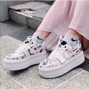 nike vandal sneaker